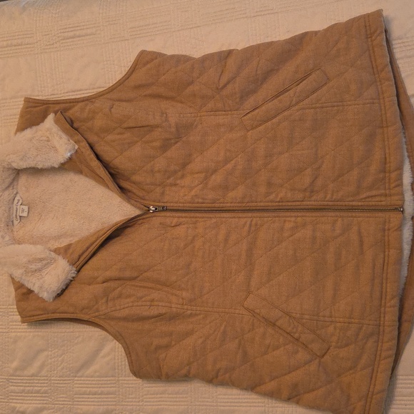 Coldwater Creek Jackets & Blazers - Coldwater Creek Quilted Tan Vest Size L